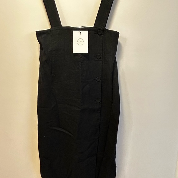NWT Olive apron dress. Black and breathable! Extra small /small - Picture 3 of 3